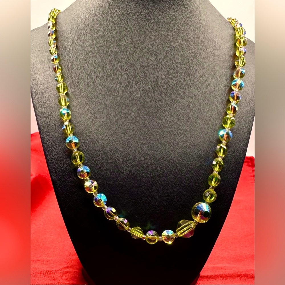 Art Deco Crystal Necklace, Great Preowned Condition
